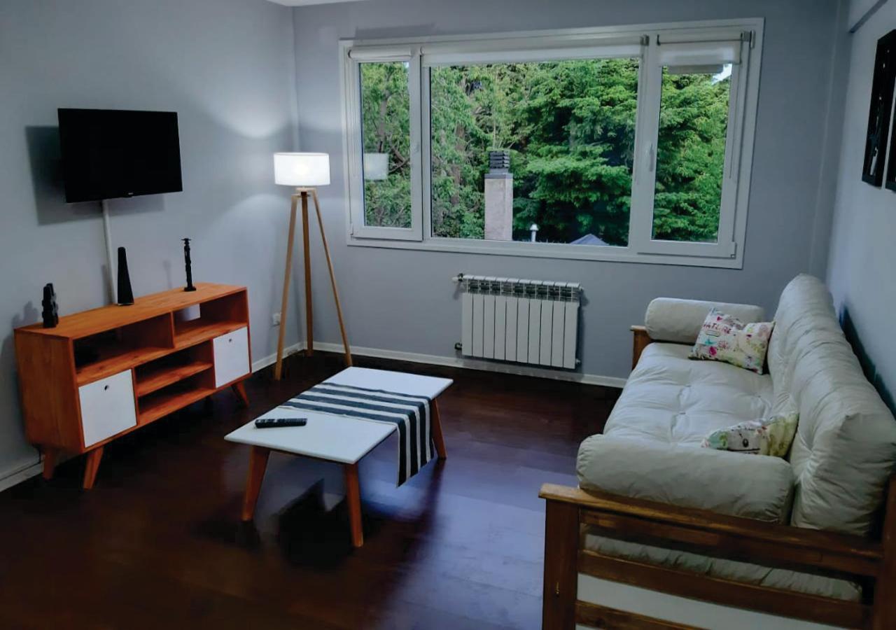 Апартаменты Departamento En El Centro De Bariloche Bb Экстерьер фото